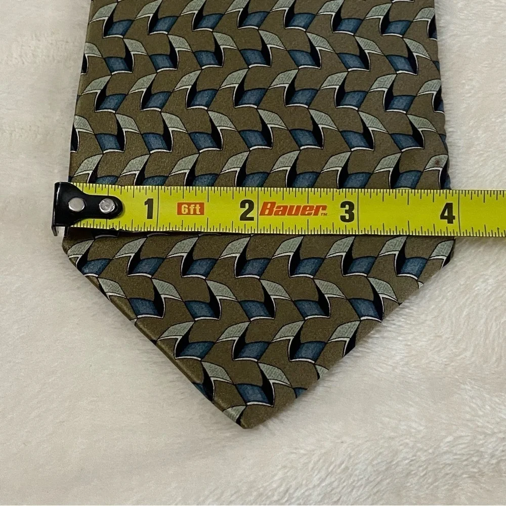 VALENTINO / 100% Silk Made in Italy Tie